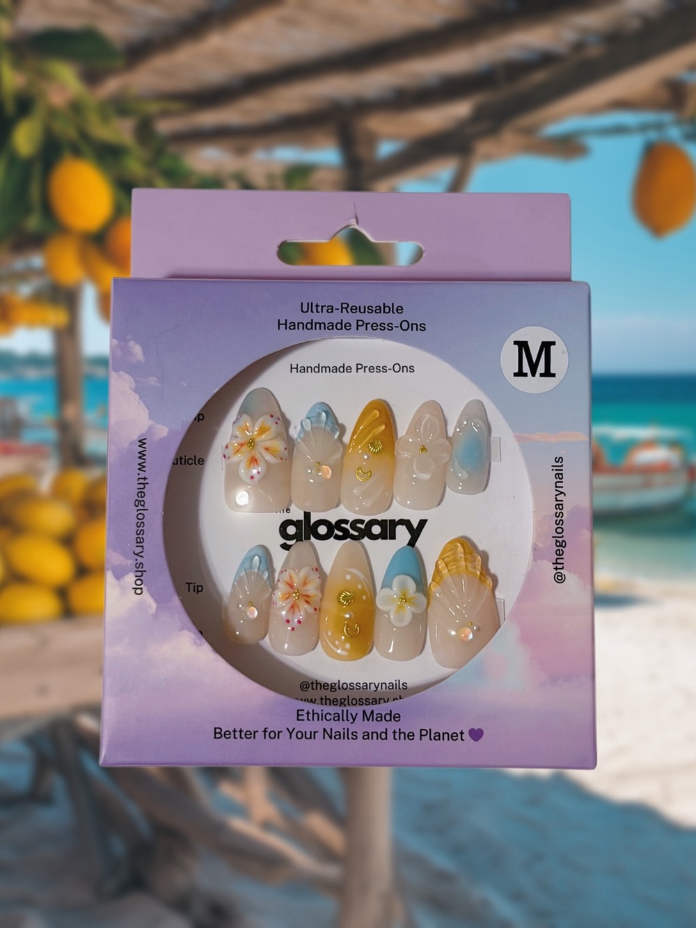 Glossary Floral & Shell Press-On Nail Set